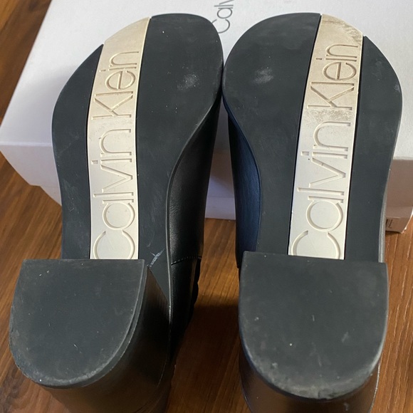 Calvin Klein Boots 7M - Picture 5 of 6